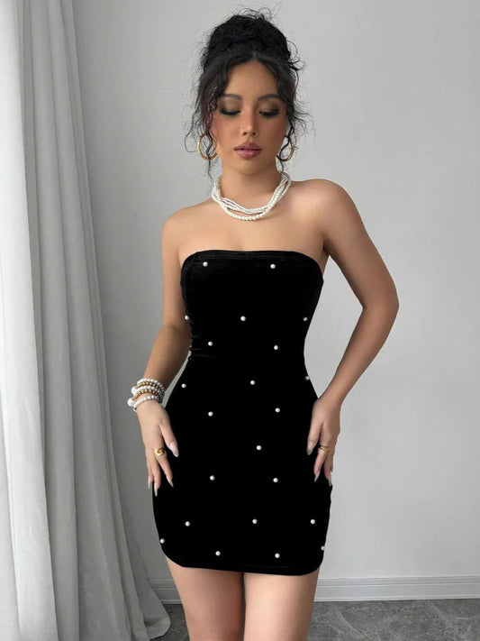 Robe de soirée en velours perlé 