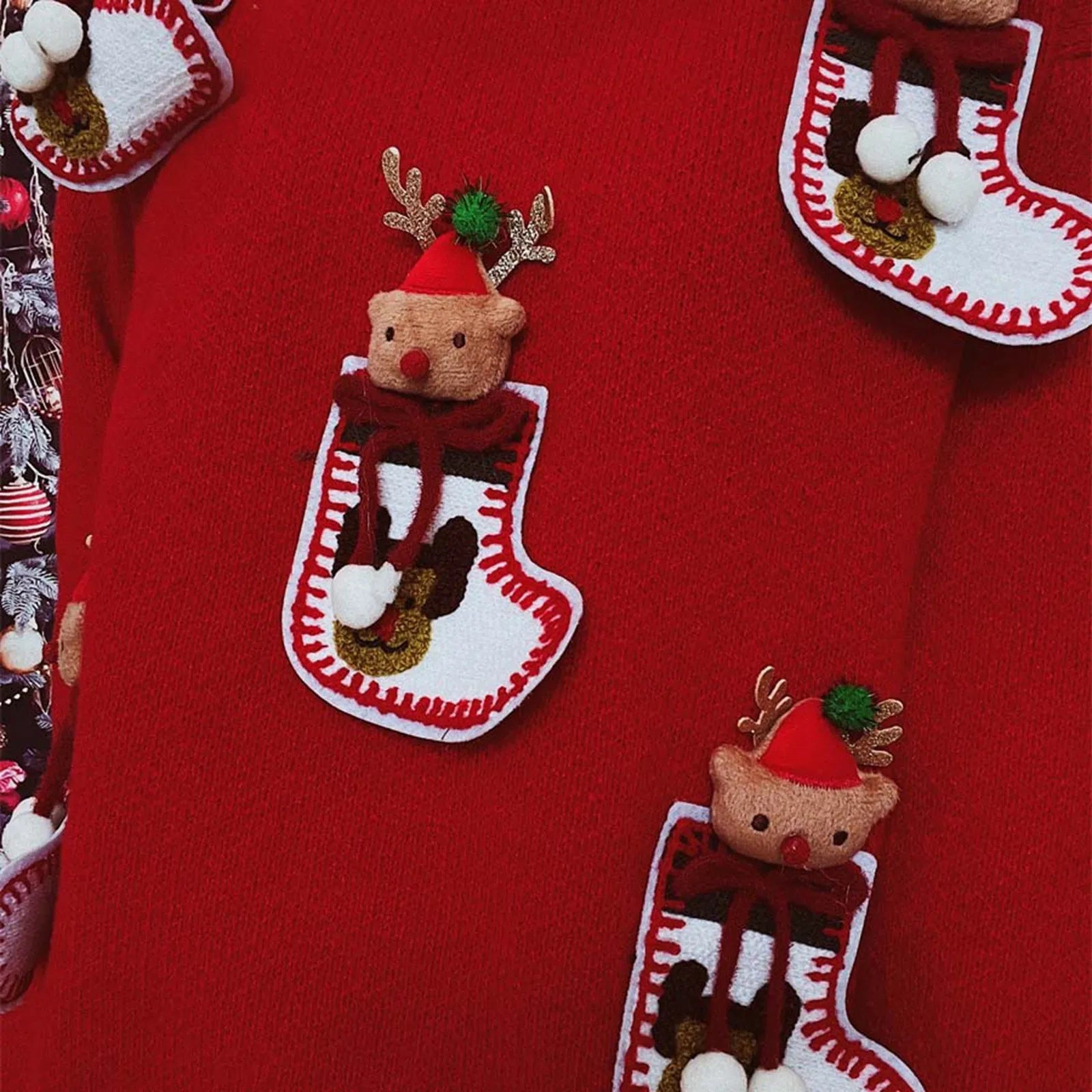Cute Elk 3D Decoration Round Neck Long Sleeve Knit Pullover Christmas Sweater Sweaters-L