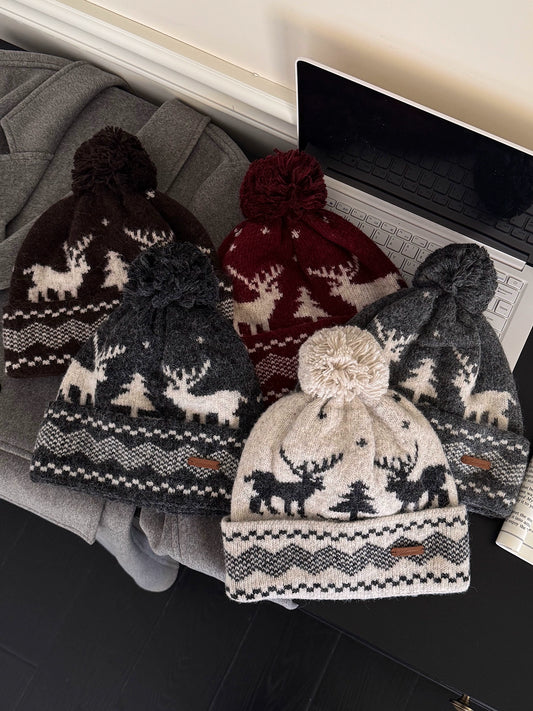 Vintage Reindeer Jacquard Beanie Hat