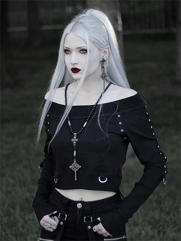 Antique Rebel Gothic Ebony Short Hoodie Black / S
