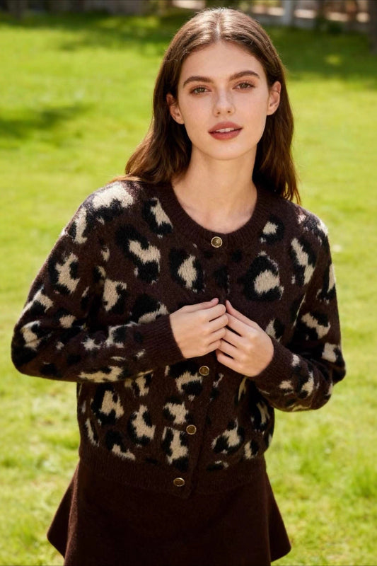 Button Detail Round Neck Knit Top