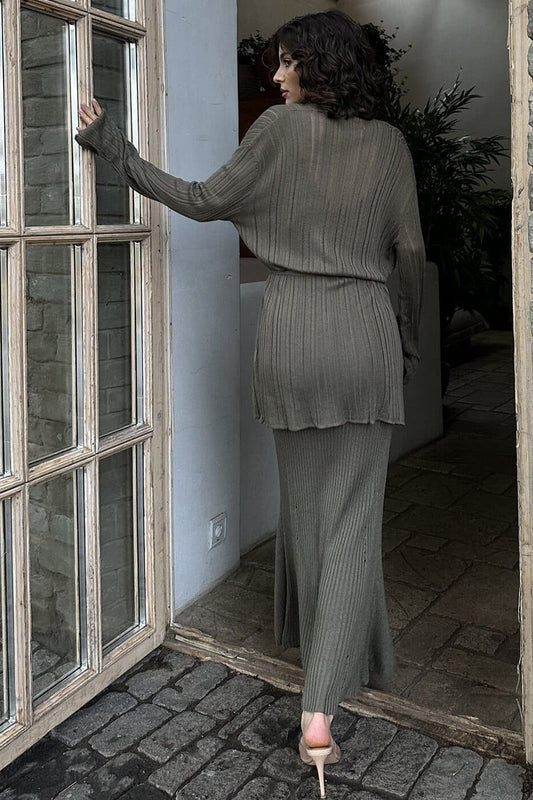 Ensemble trois pièces vintage en tricot côtelé avec cardigan et robe camisole