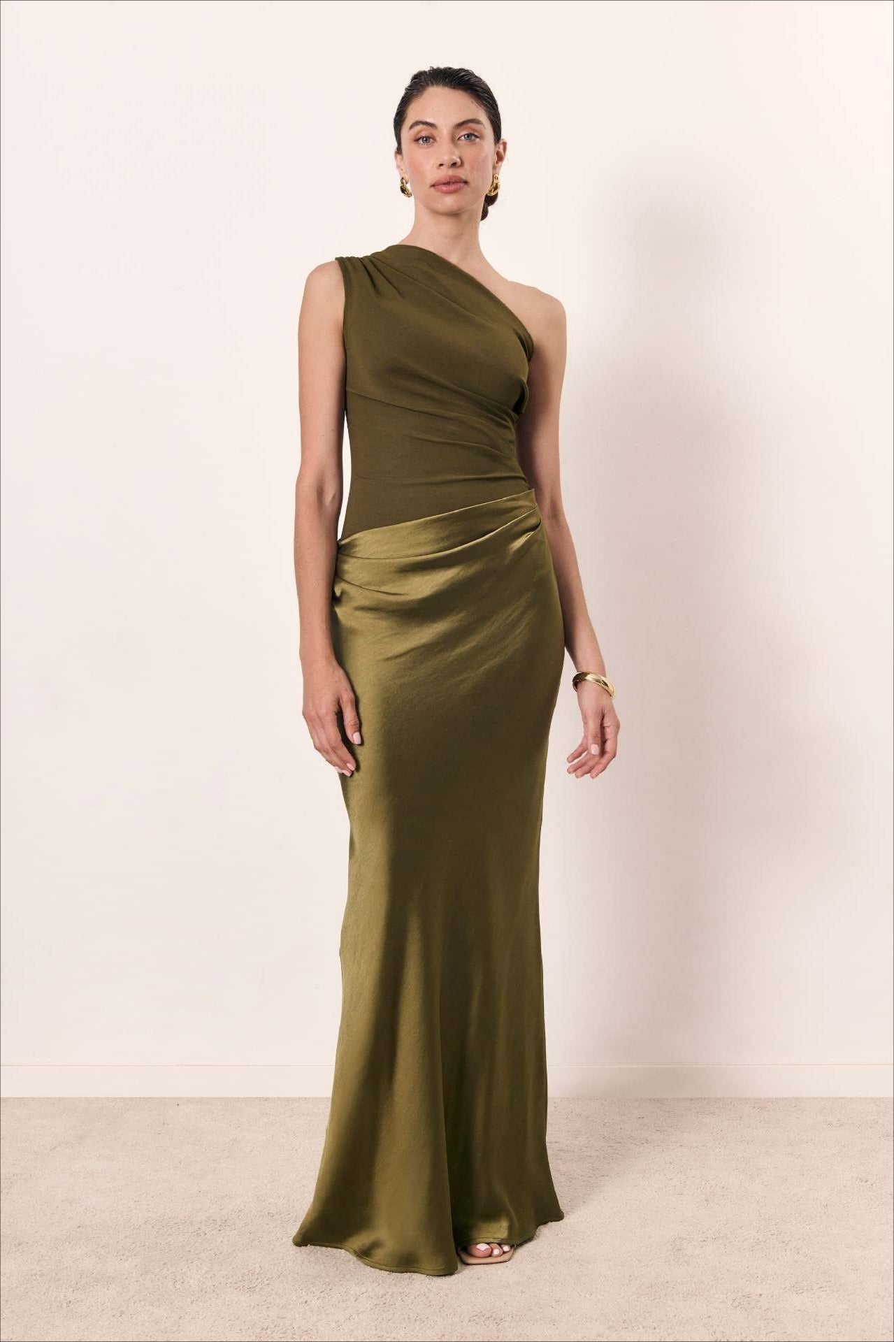 Solid Asymmetric Neckline Sleeveless Formal Dress