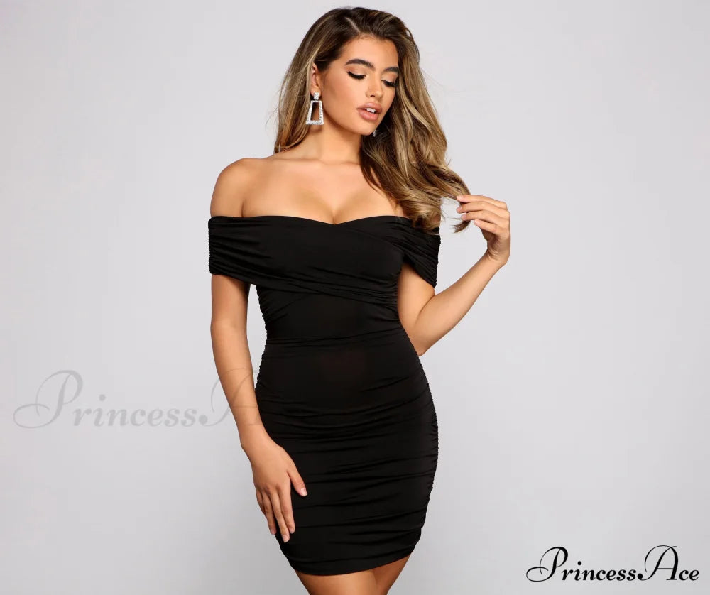 Alluring And Chic Off-The-Shoulder Mini Dress - Lady Occasions