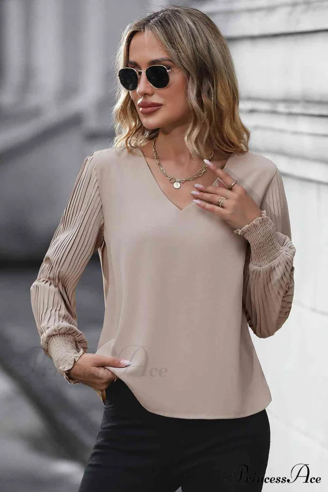 Arm Lantern Folded V-Neck Blouse
