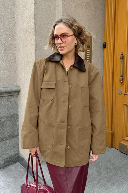 Manteau épissé en PU marron