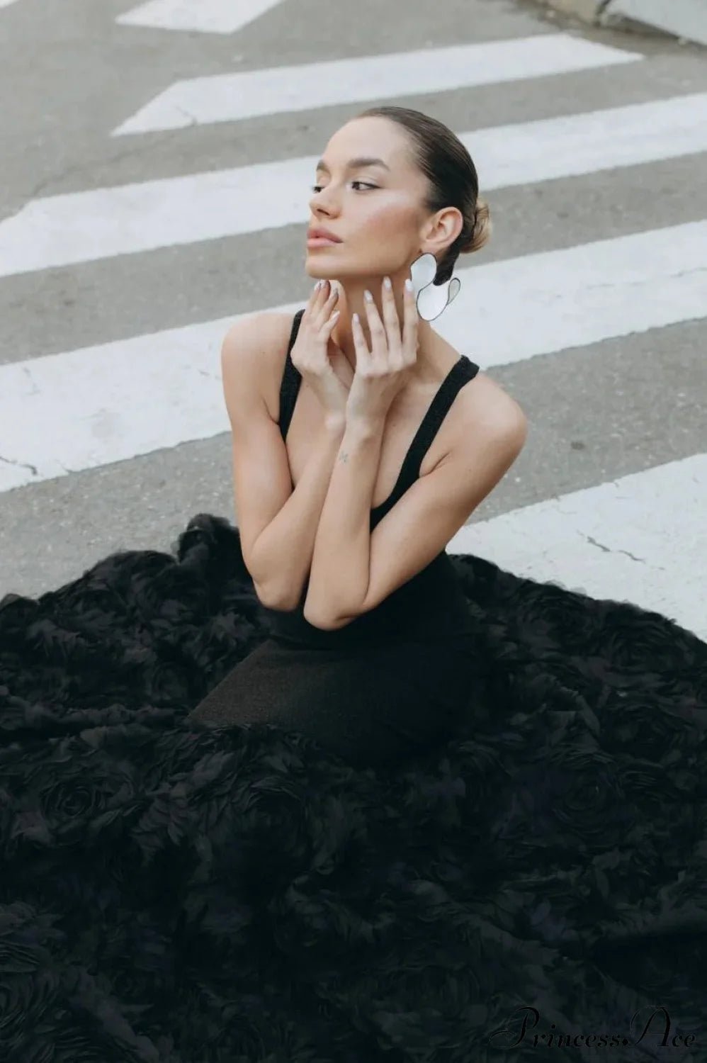 Black Sparkle Silver Thread Rose Hem Party Dress