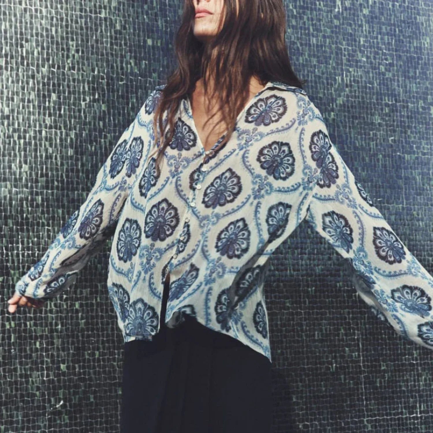 Blue Floral Printed Long Sleeve V-Neck Boho Blouse bohoblouse-250126