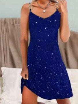 Robe de soirée ajustée à col licou et strass scintillants