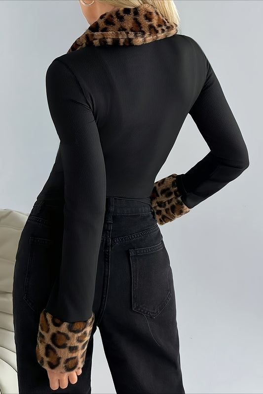 Manteau en tricot à double fermeture éclair et col en fourrure à imprimé léopard