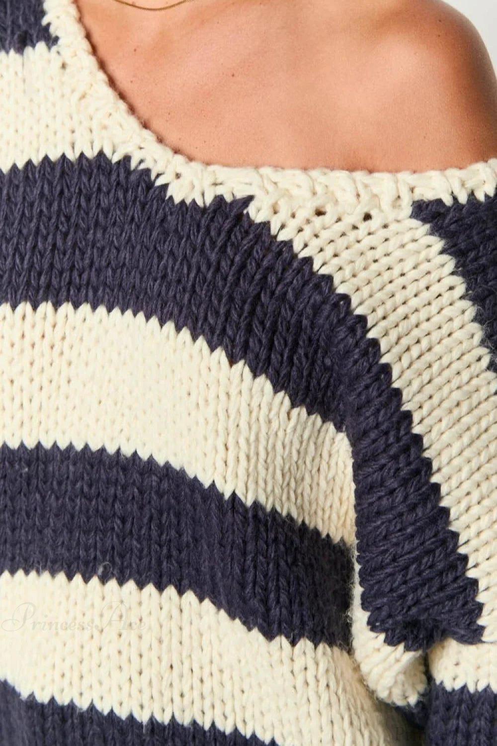 Casual Loose Off-Shoulder Striped Sweet Sweater