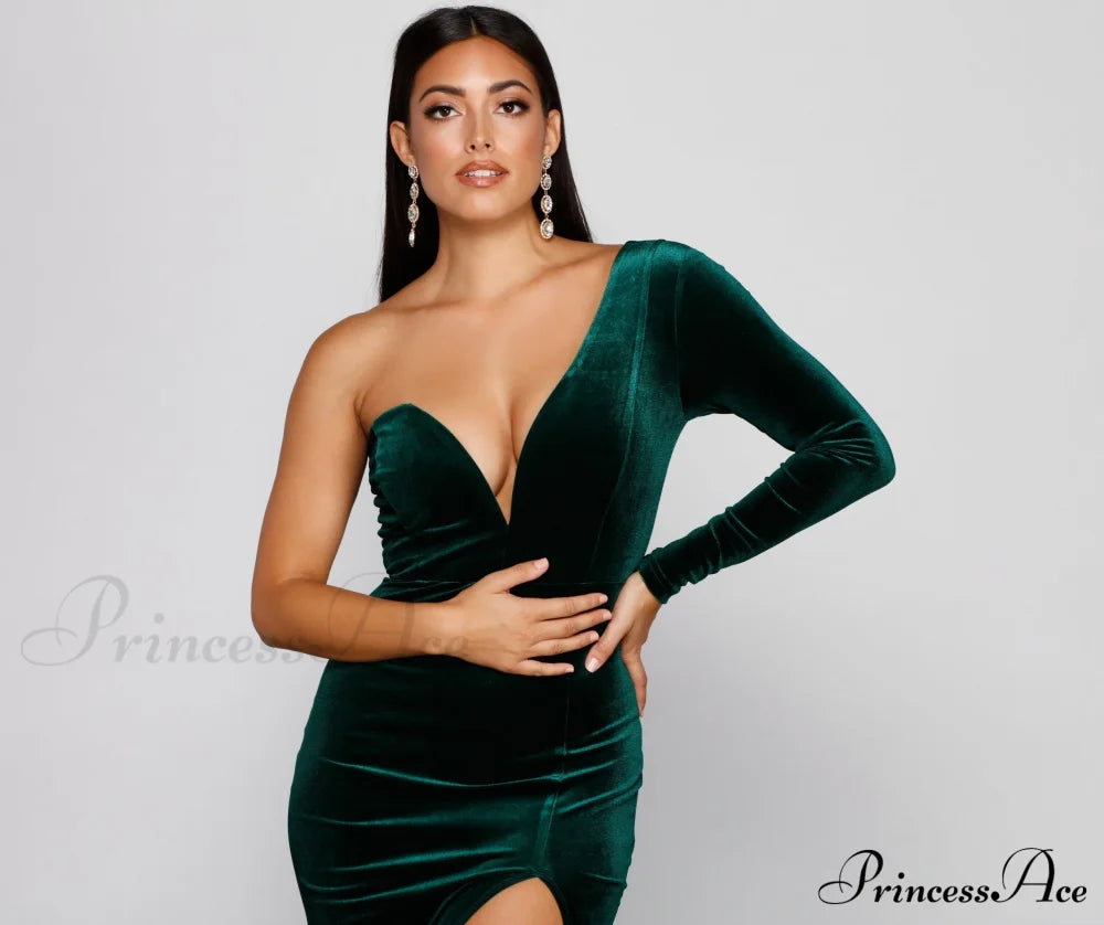 Cheyenne Formal One Charming Shoulder Velvet Dress S.o. Long Dresses