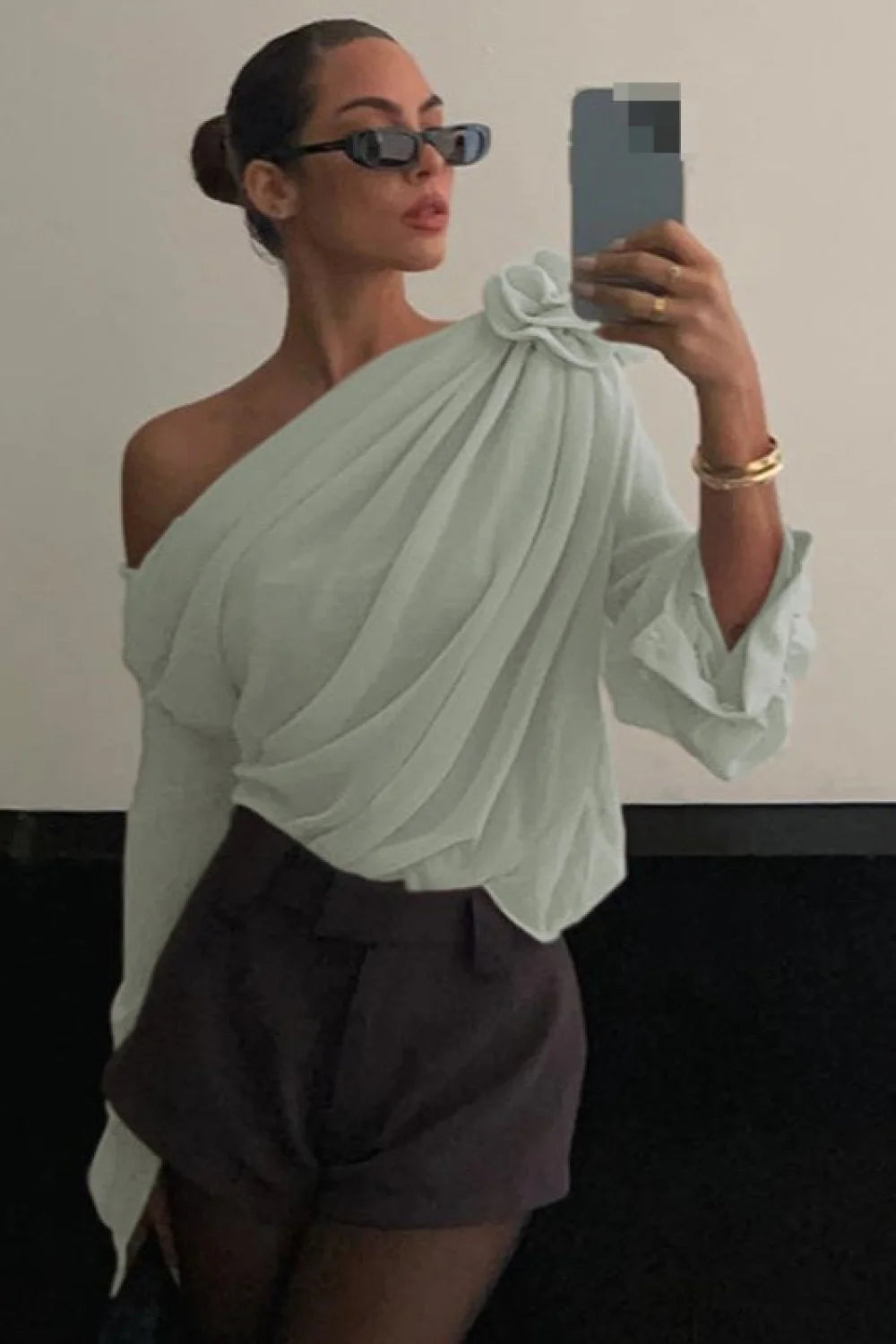 Chiffon Floral Off-the-Shoulder Fitted Blouse Green / S