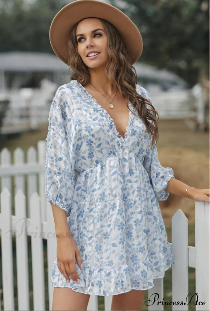 Chiffon Gown Butterfly Flowered V-Neck Patterned With Sleeves M / Light Blue