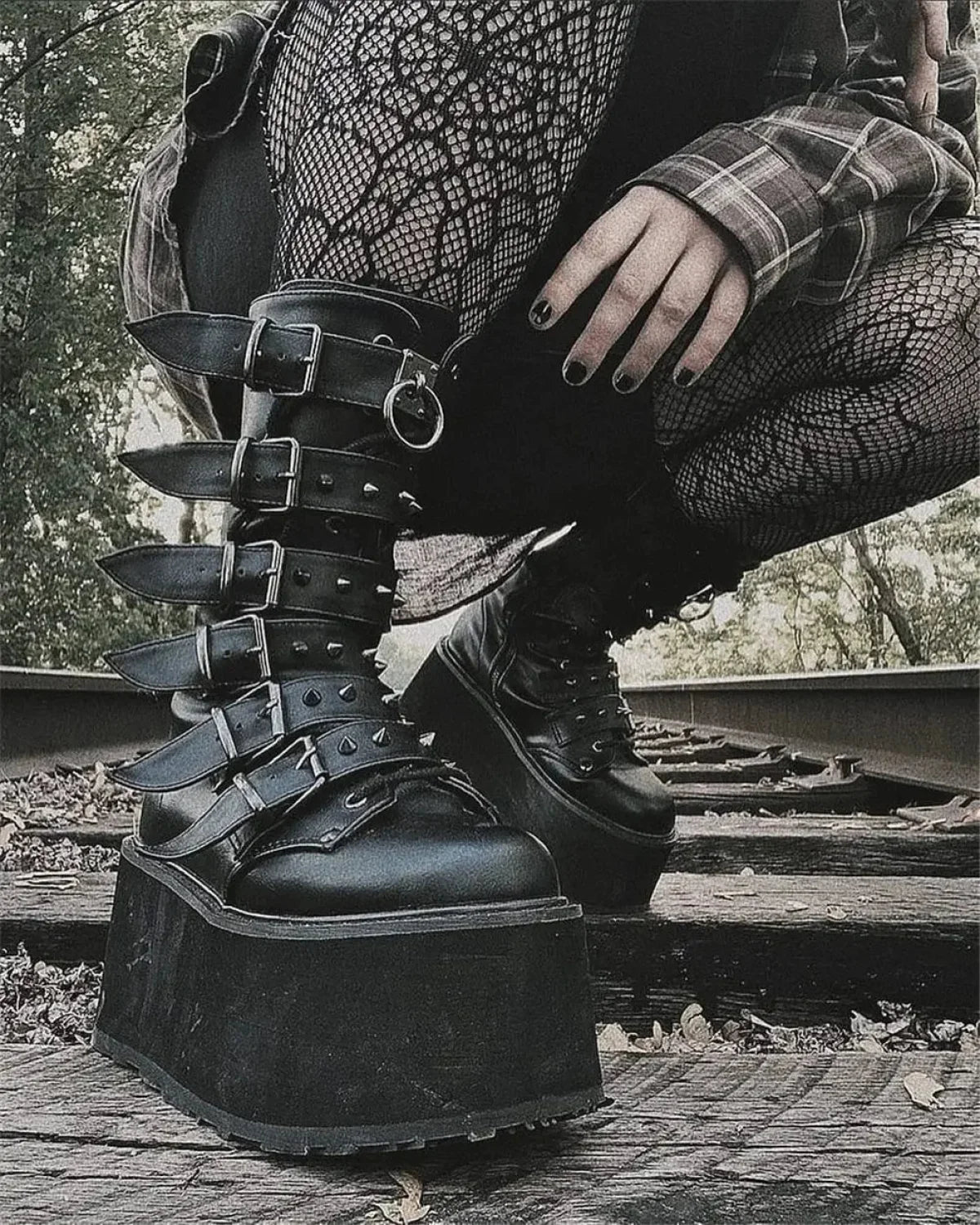 Chunky Heeled Knee High Motorcycle Gothic Boot Matte-black / 35