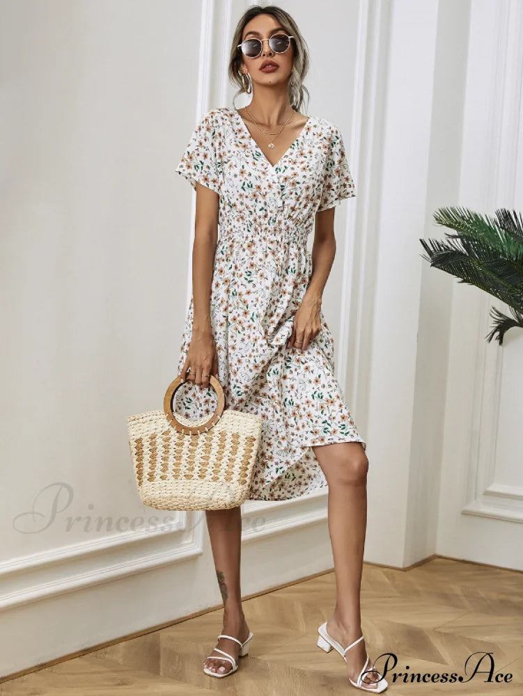 Coastal Short-Sleeved Gown Chiffon V-Neck A-Line Warm-Season Robe Dresses