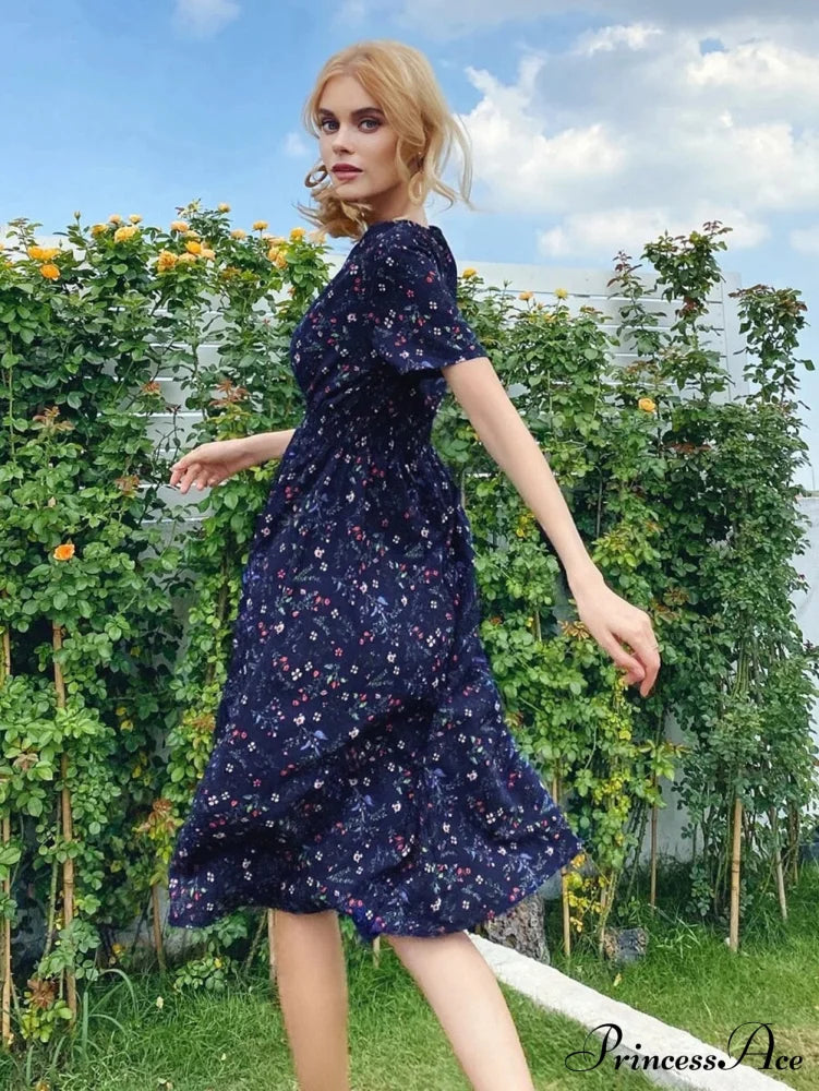 Coastal Short-Sleeved Gown Chiffon V-Neck A-Line Warm-Season Robe M / Black Dresses