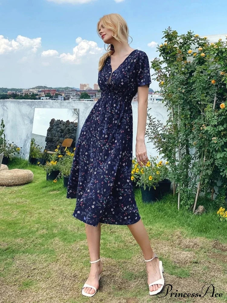 Coastal Short-Sleeved Gown Chiffon V-Neck A-Line Warm-Season Robe S / White Dresses