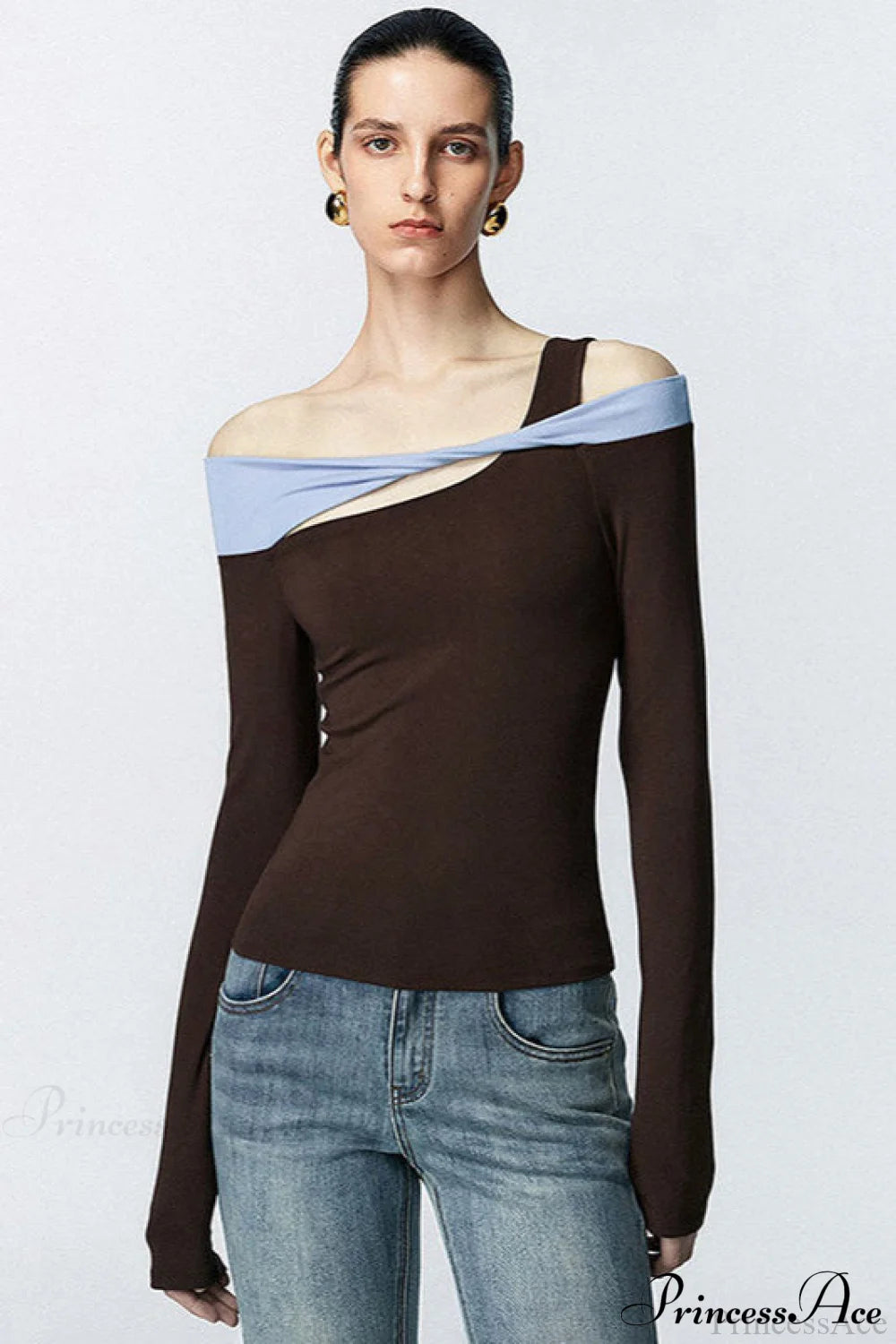 Contrast Color One Shoulder Cutout Slim Long Sleeve Tee Brown / S