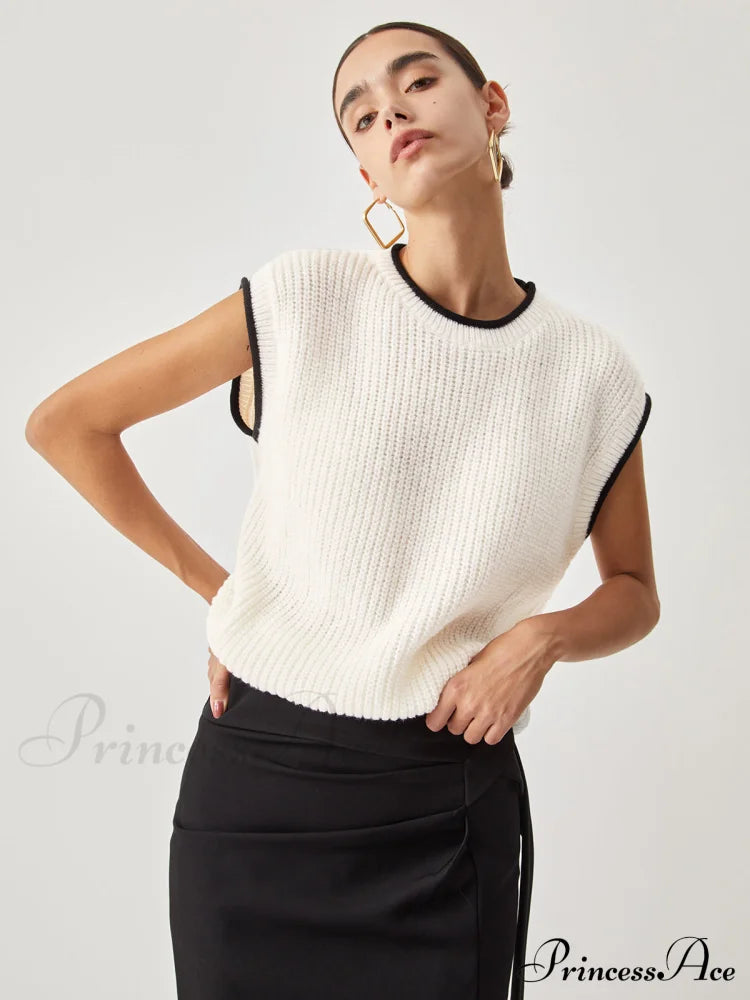 Contrast Trim Graceful Chunky Knit Vest Sweaters-L
