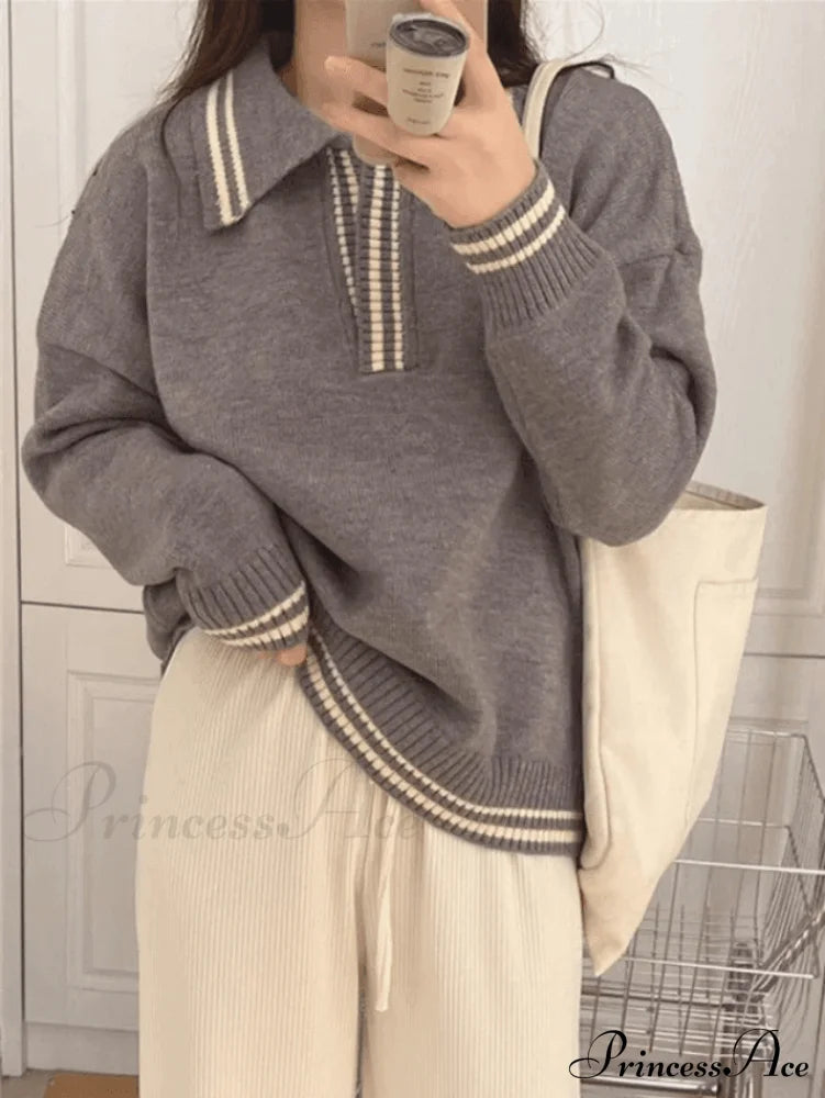 Contrast Trim Printed Trendy Long Sleeve Crop Top Gray / One Size Sweaters