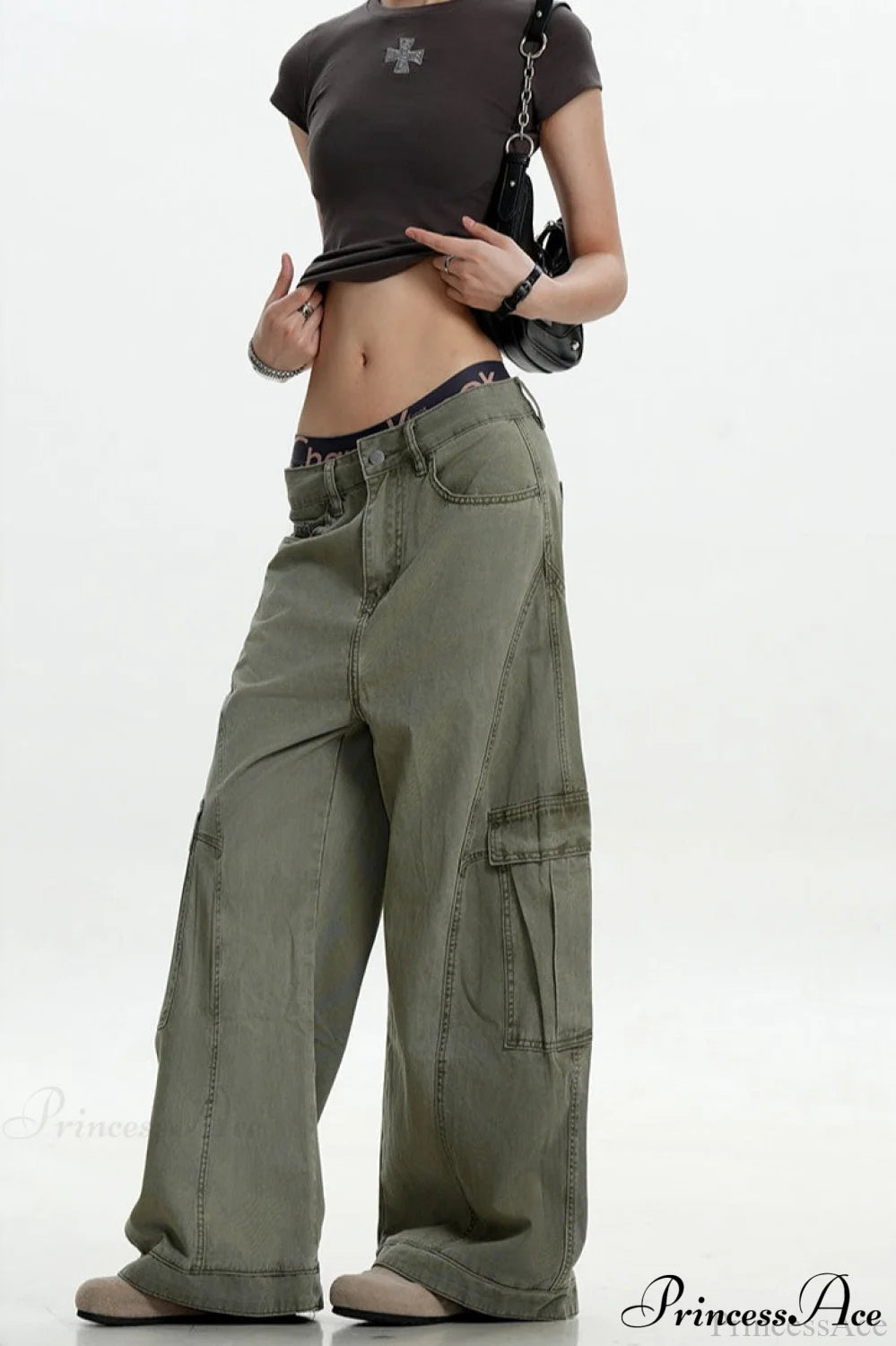 Curved Deconstructed Wide-Leg Cargo Pants