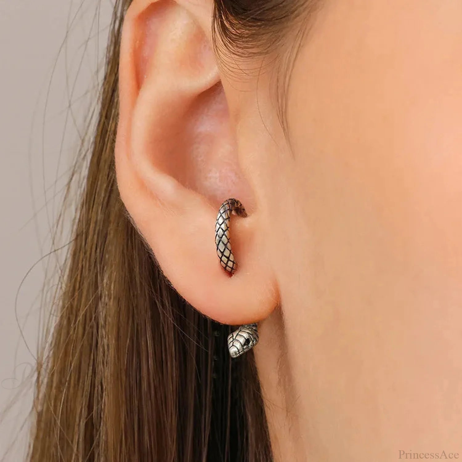 Dark Animal Serpent Clasp Character Earring color2