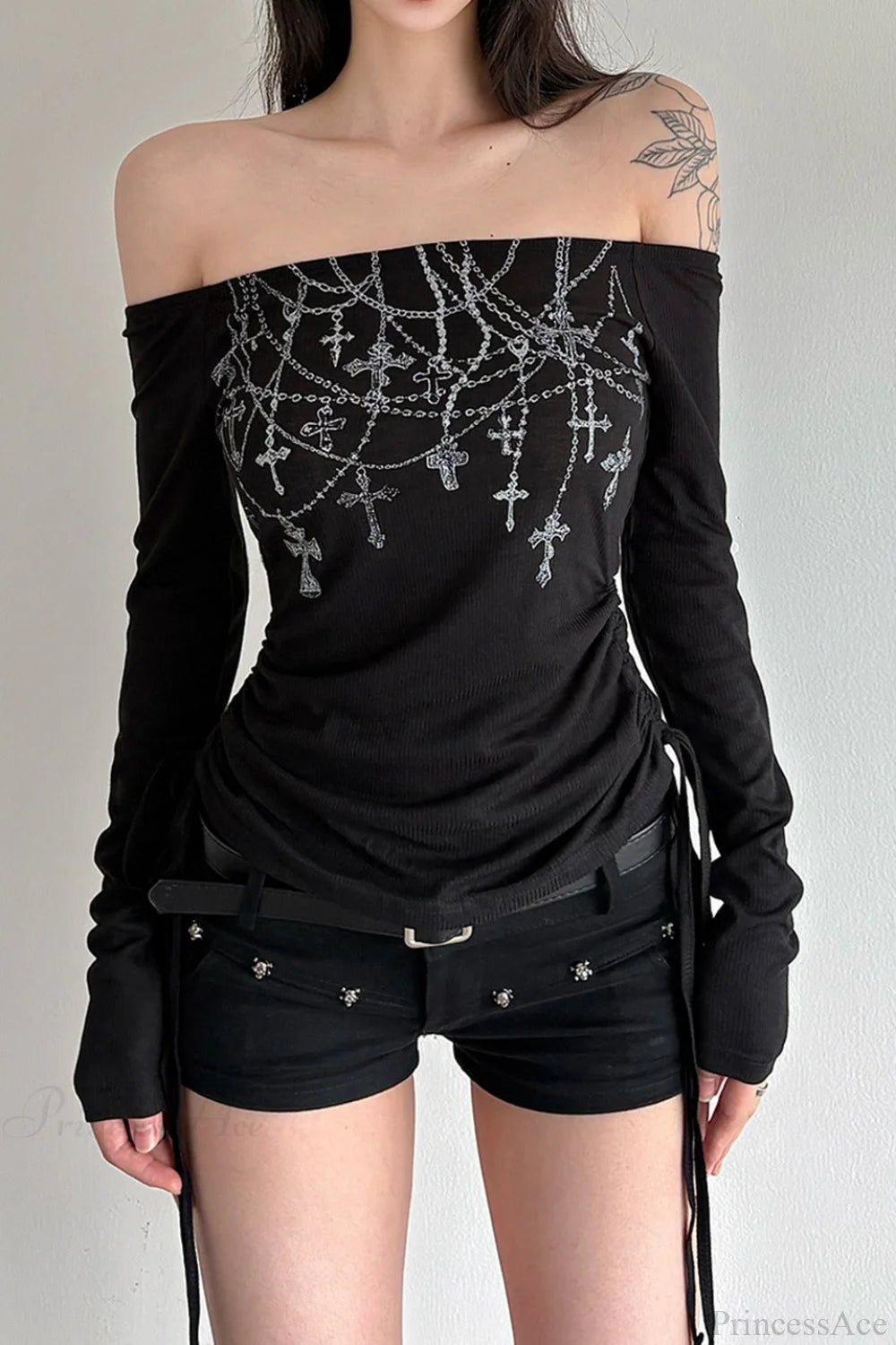 Dark Chain Print Off-Shoulder Ruched Long Sleeve Tee Black / S