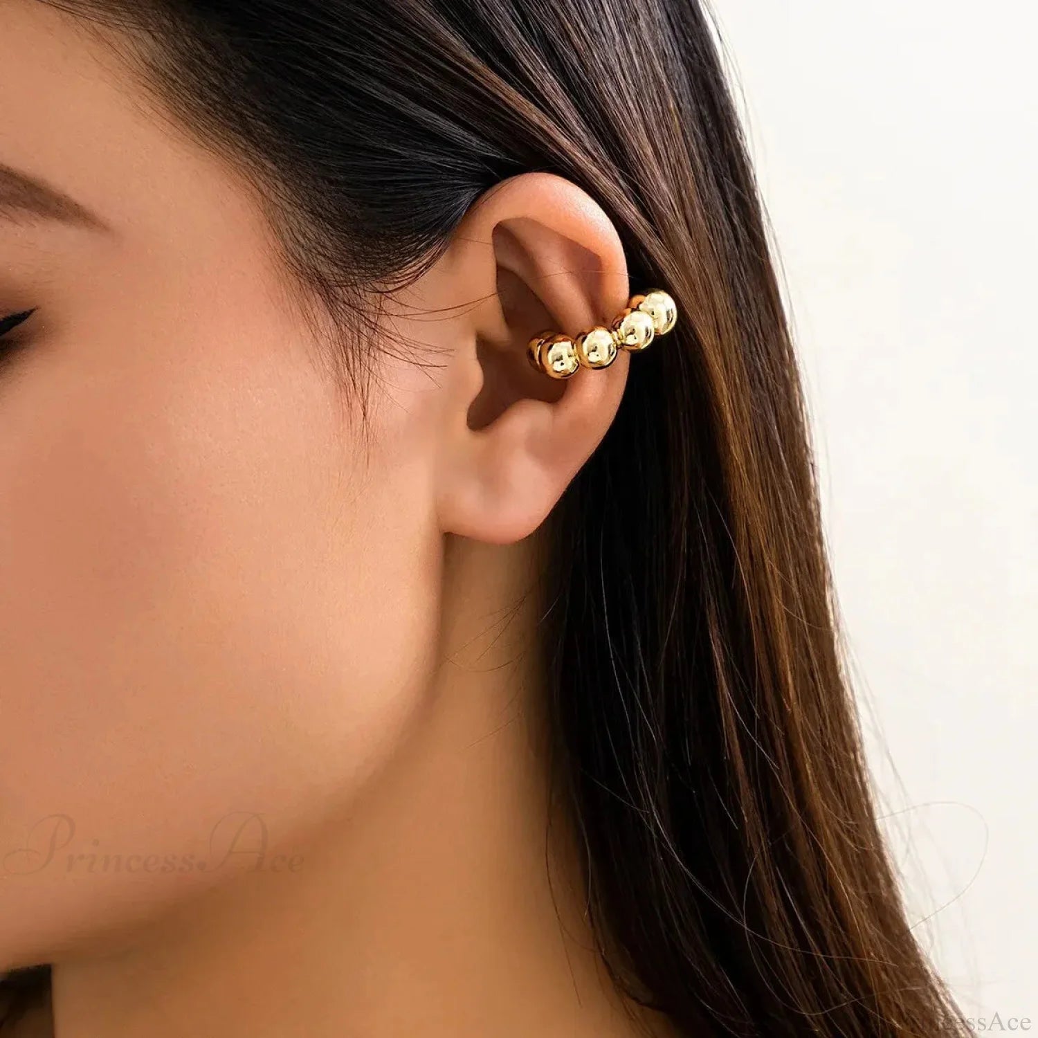 Dark Circular Shiny No Piercing Clip Earring color1