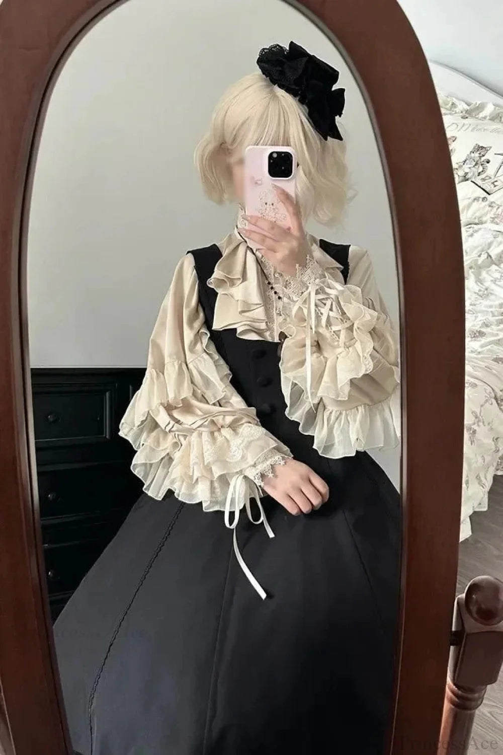 Dark Frill Batwing Sleeve Top Beige / S