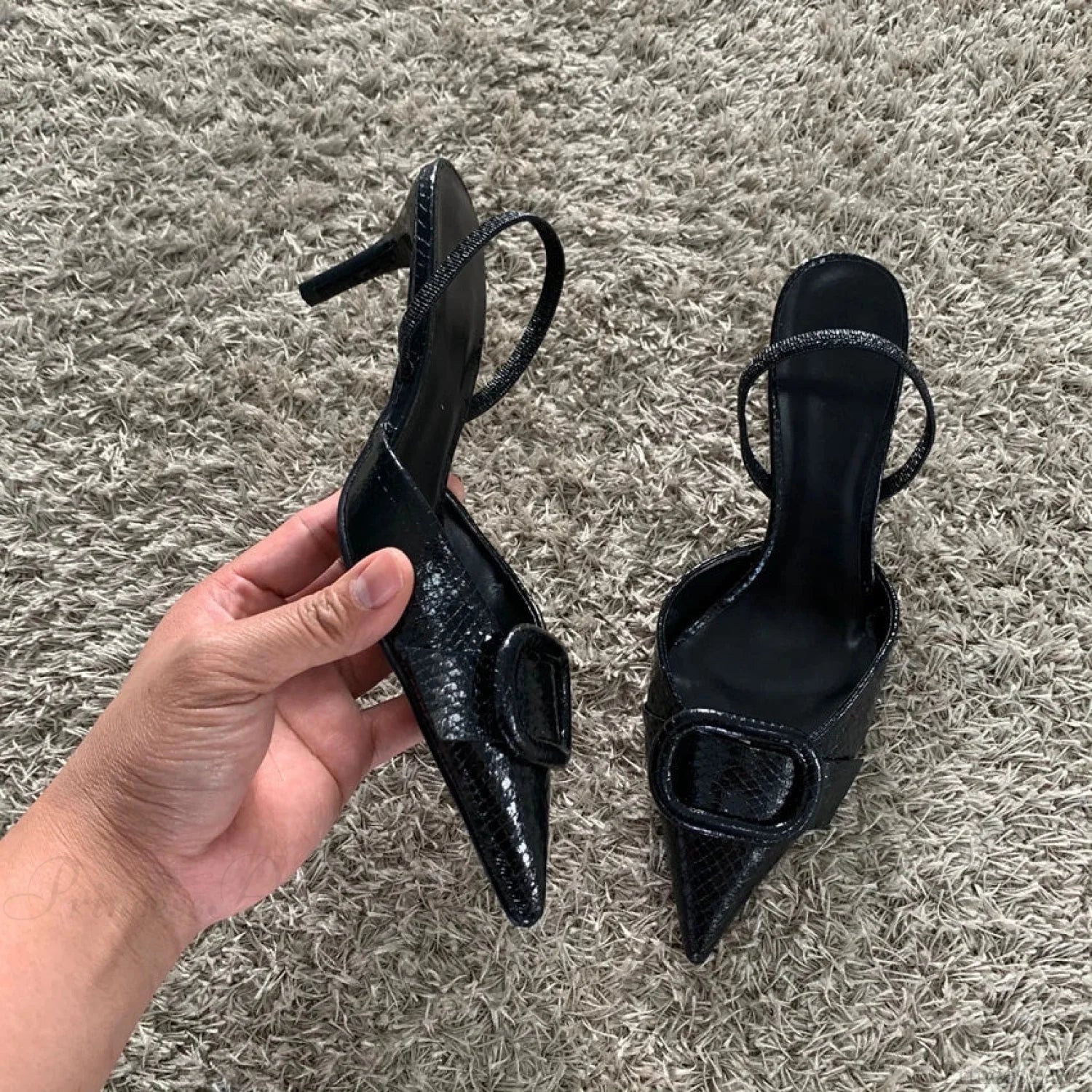 Dark Leather Pointed Toe Mysterious Stiletto