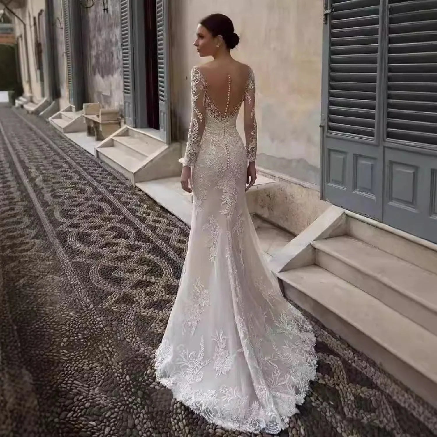Deep V-Neck Backless Mermaid Wedding Dress weddingdress-250223