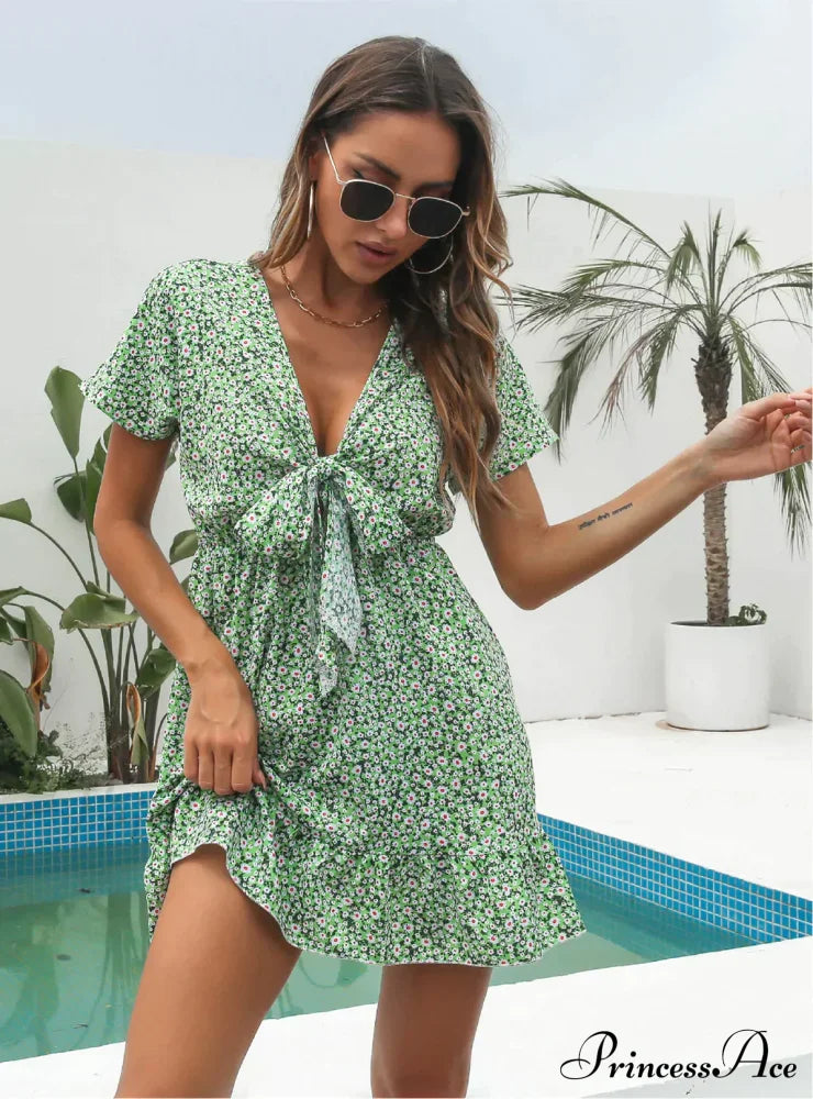 Deep V-Neck Flounces Chiffon Flowered Top L / Green Dresses