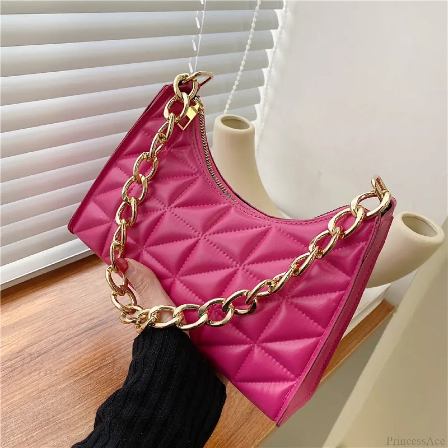Diamond Pattern PU Leather Chain Shoulder Handbag Rose red handbag-250126