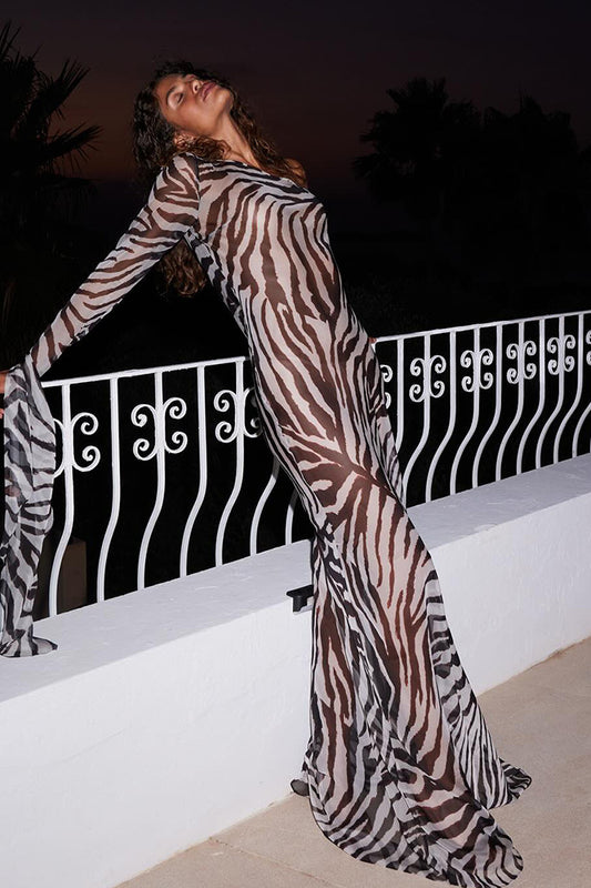 Robe longue transparente à une épaule et motif léopard