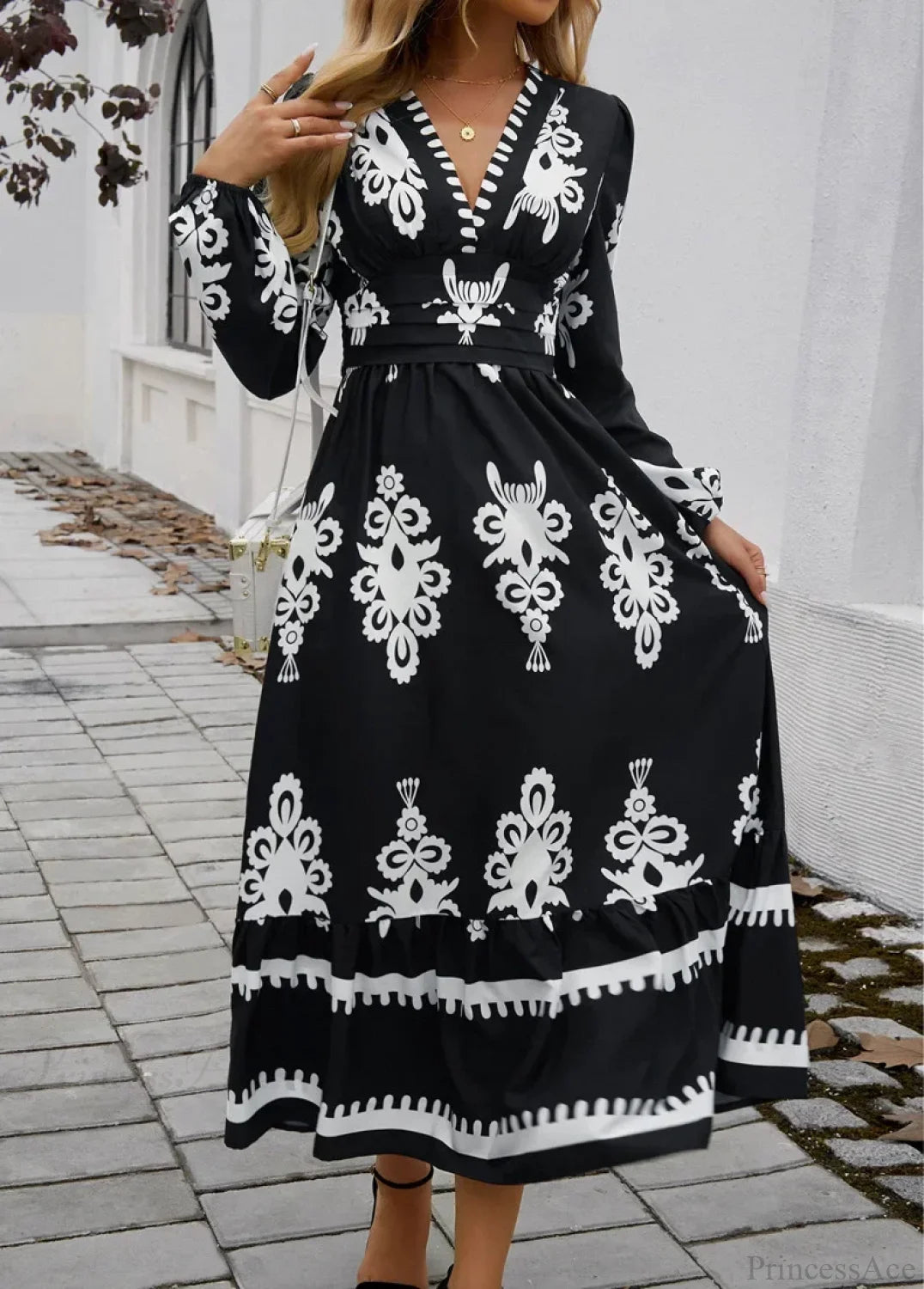 Elegant Printed V-neck A-line Boho Dress bohodress-250126
