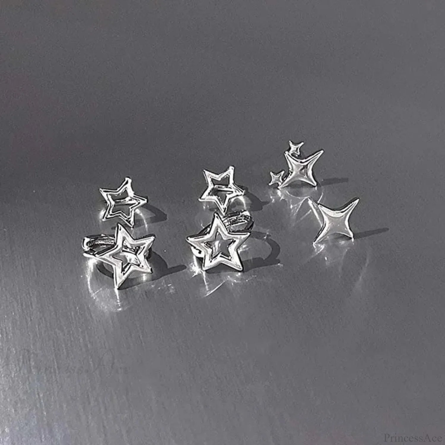 Empty Five-pointed Star Constellation Stud Earring