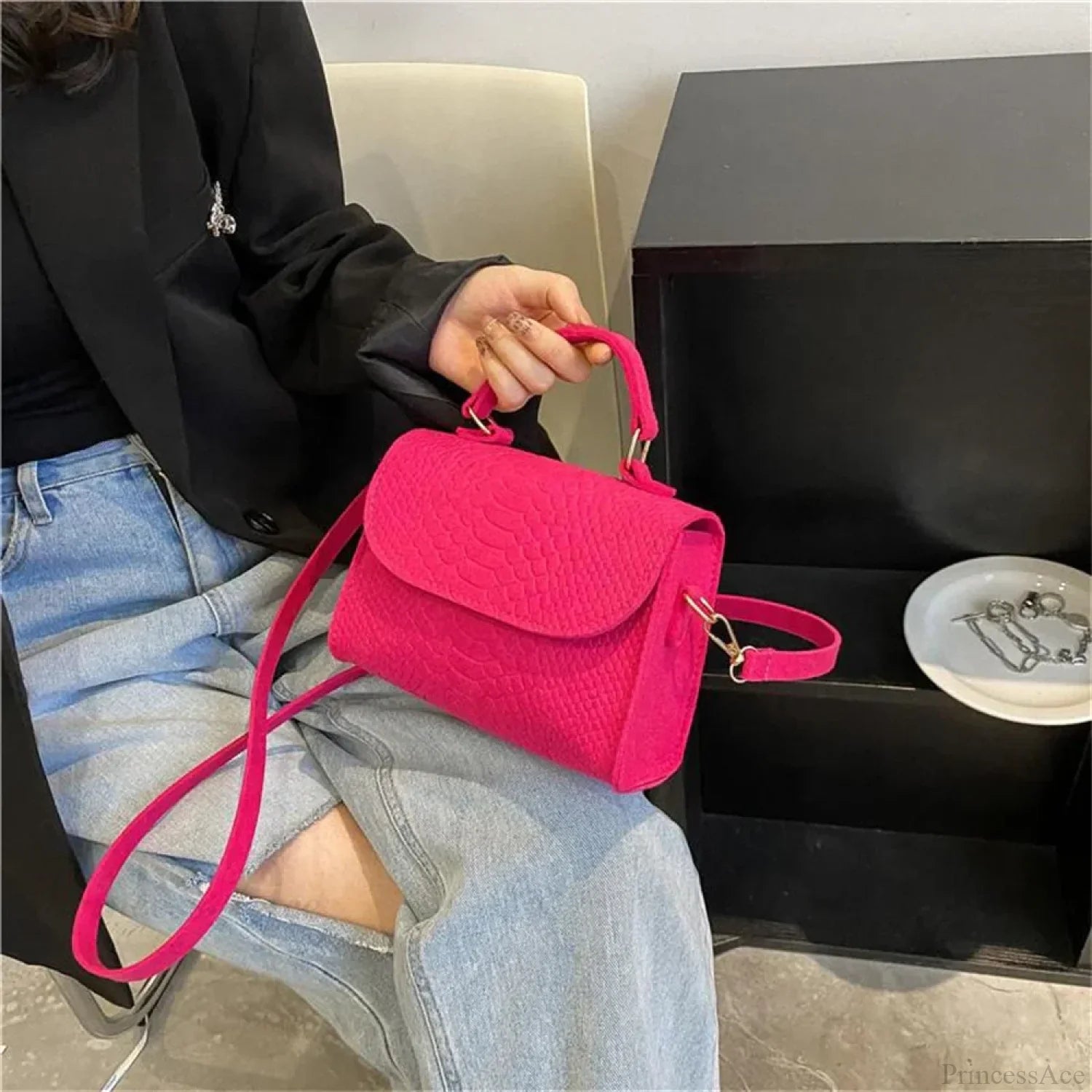 Fashion Felt Crocodile Embossed Crossbody Handbag handbag-250126