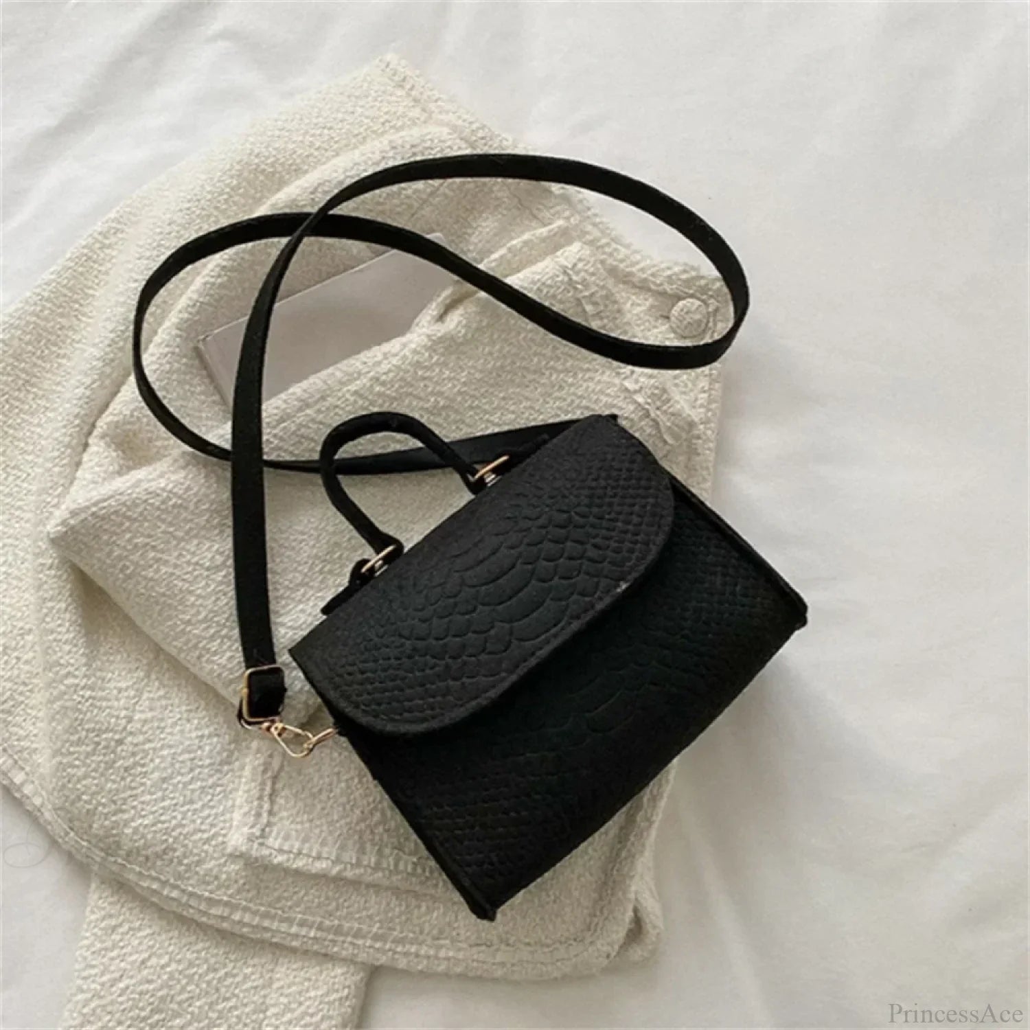 Fashion Felt Crocodile Embossed Crossbody Handbag Black handbag-250126