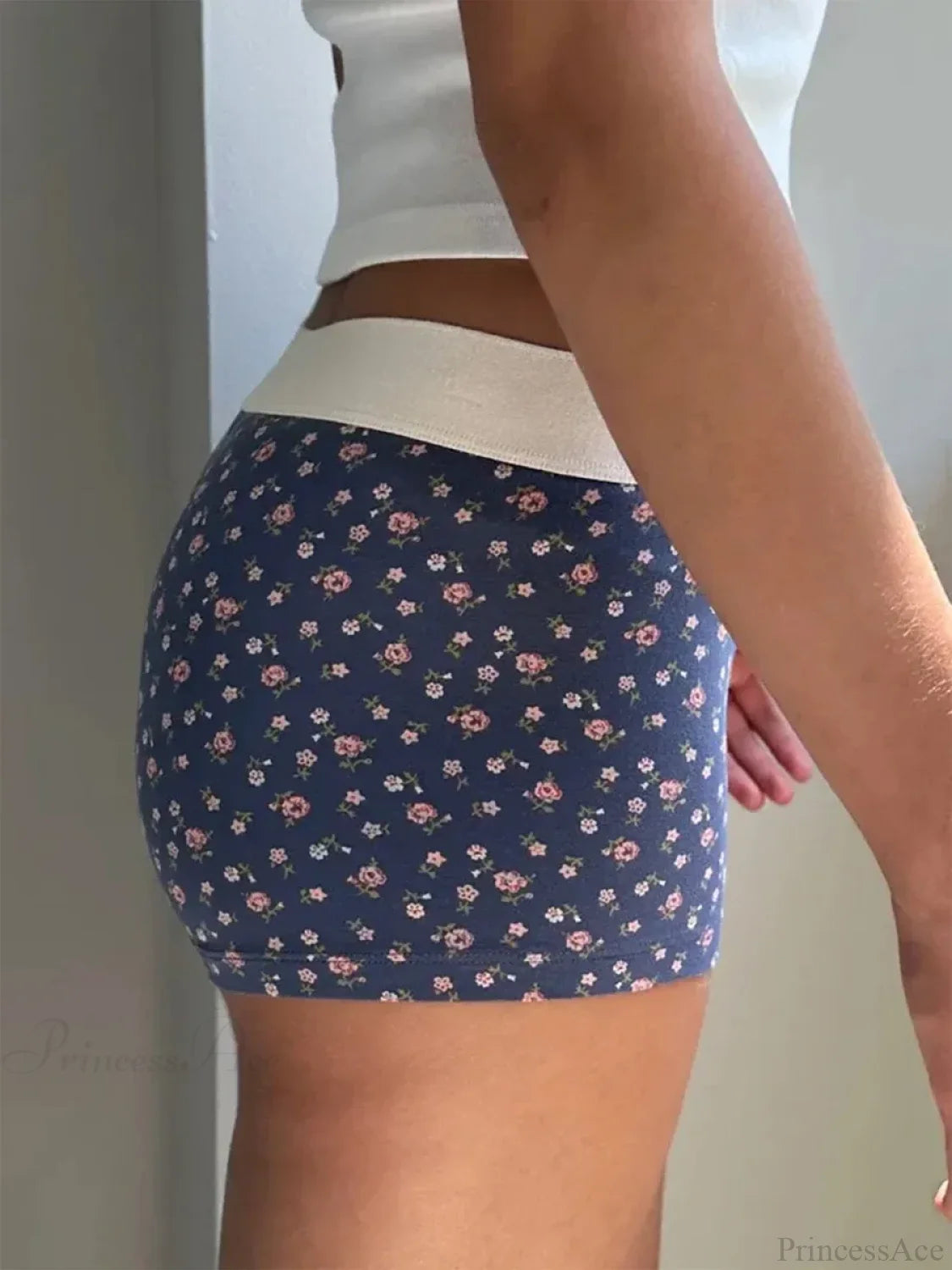 Floral Button Elastic Waist Short short-250223