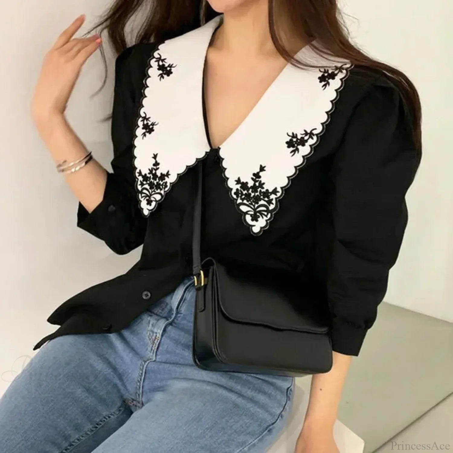 Floral Embroidery Half Sleeve White Vintage Blouse blouse-250126