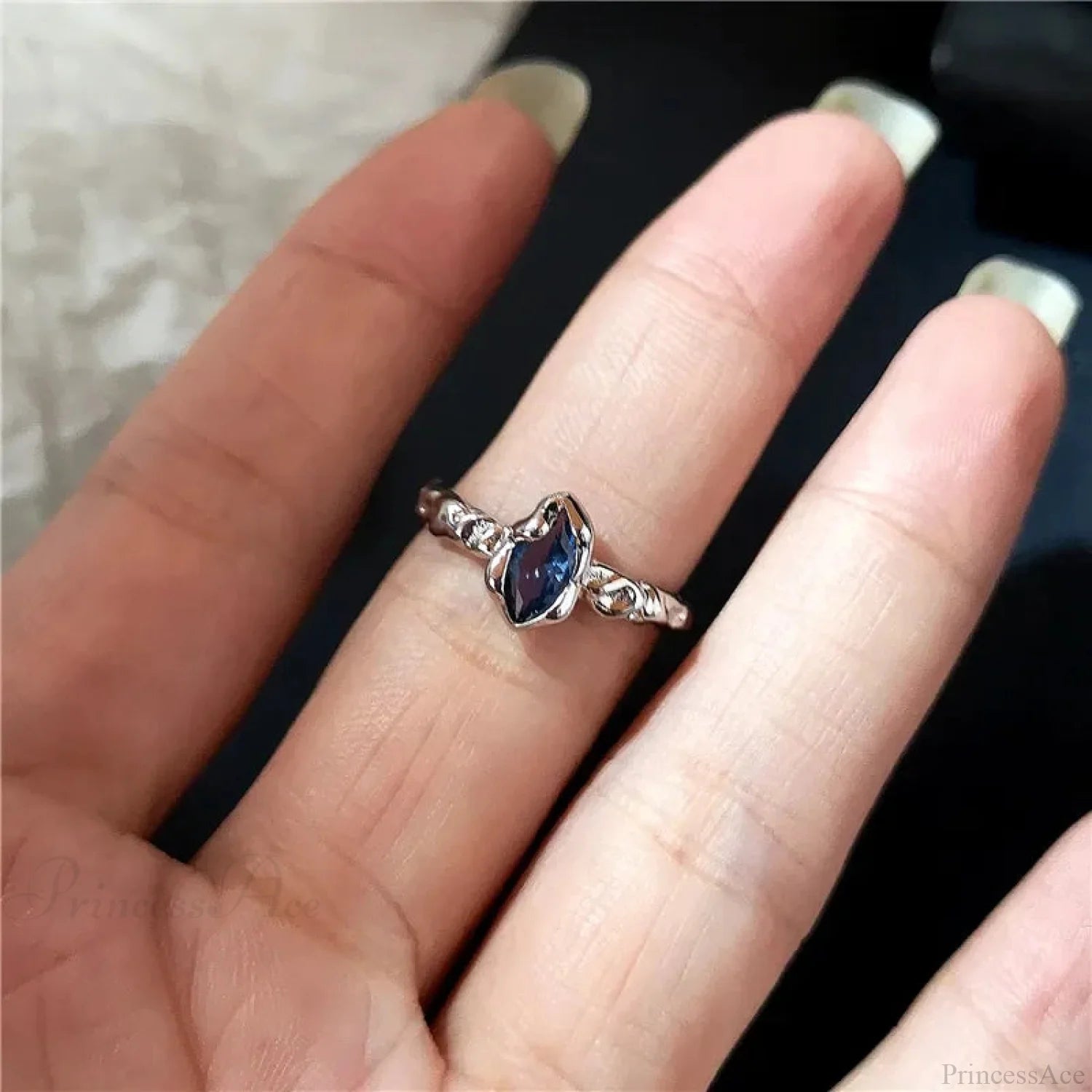 Futuristic Backbone Medieval Talon Ring color14