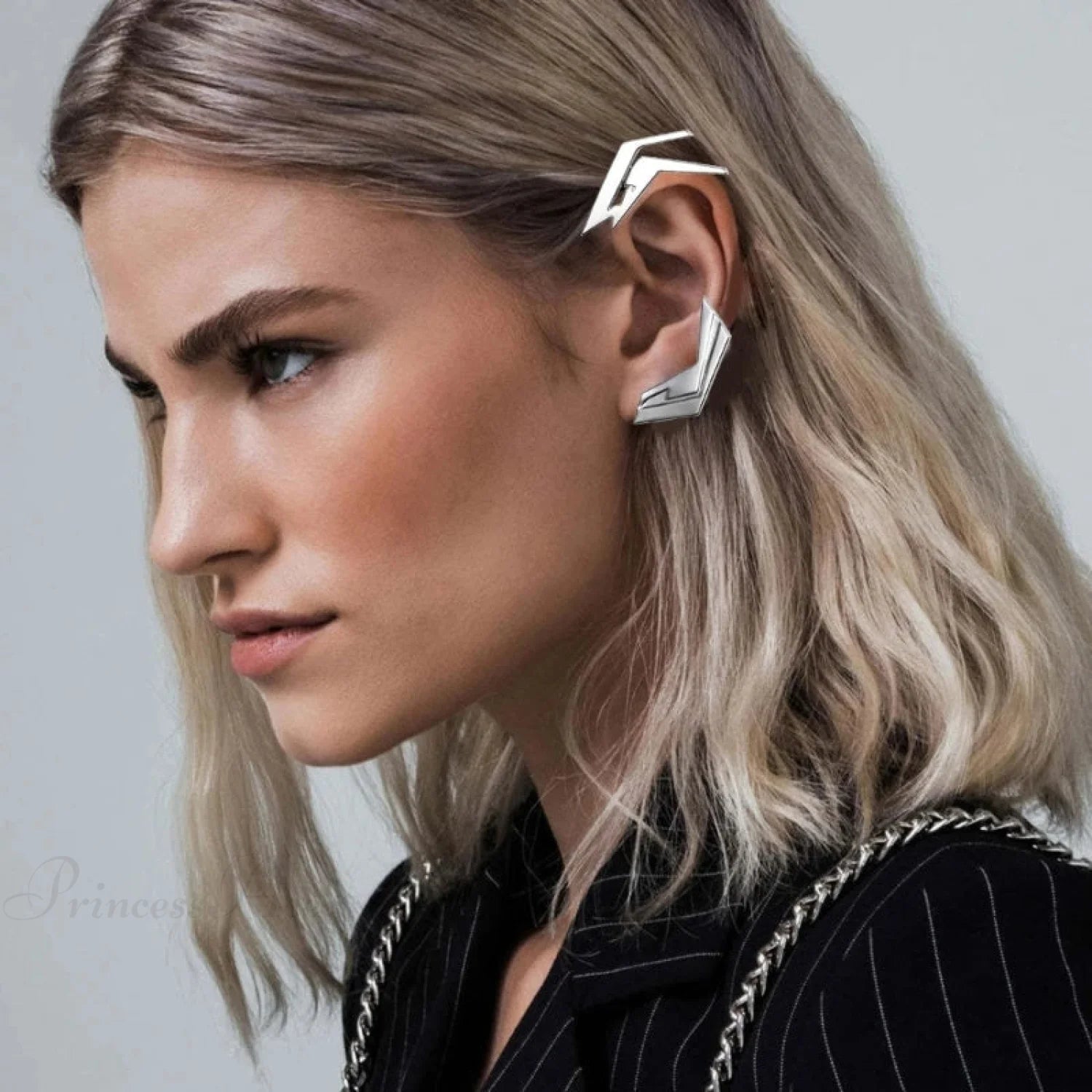 Gloomy Gothic Skull Death Moth Dangle Earring