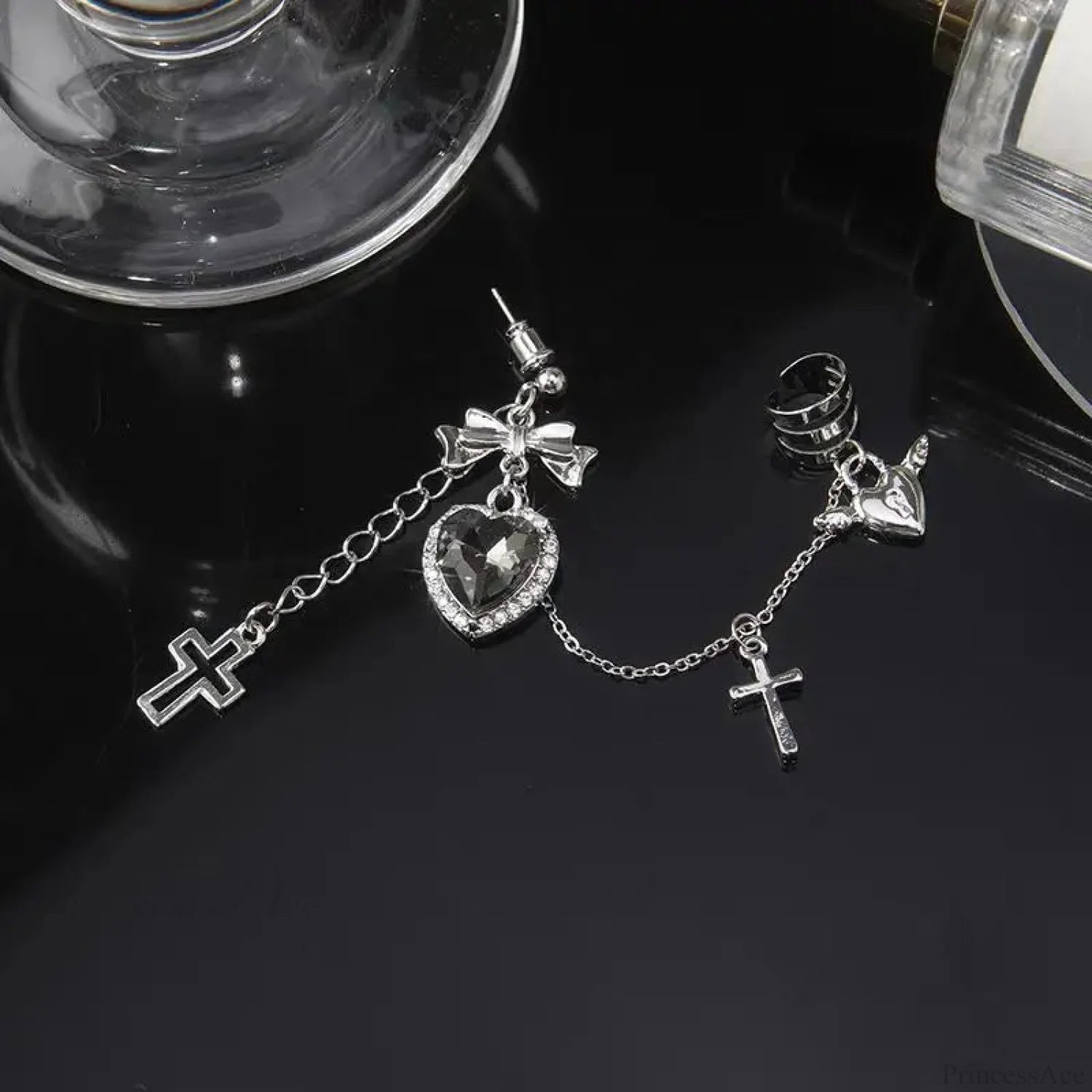 Gloomy Rebel Metal Chain Cross Affection Earring