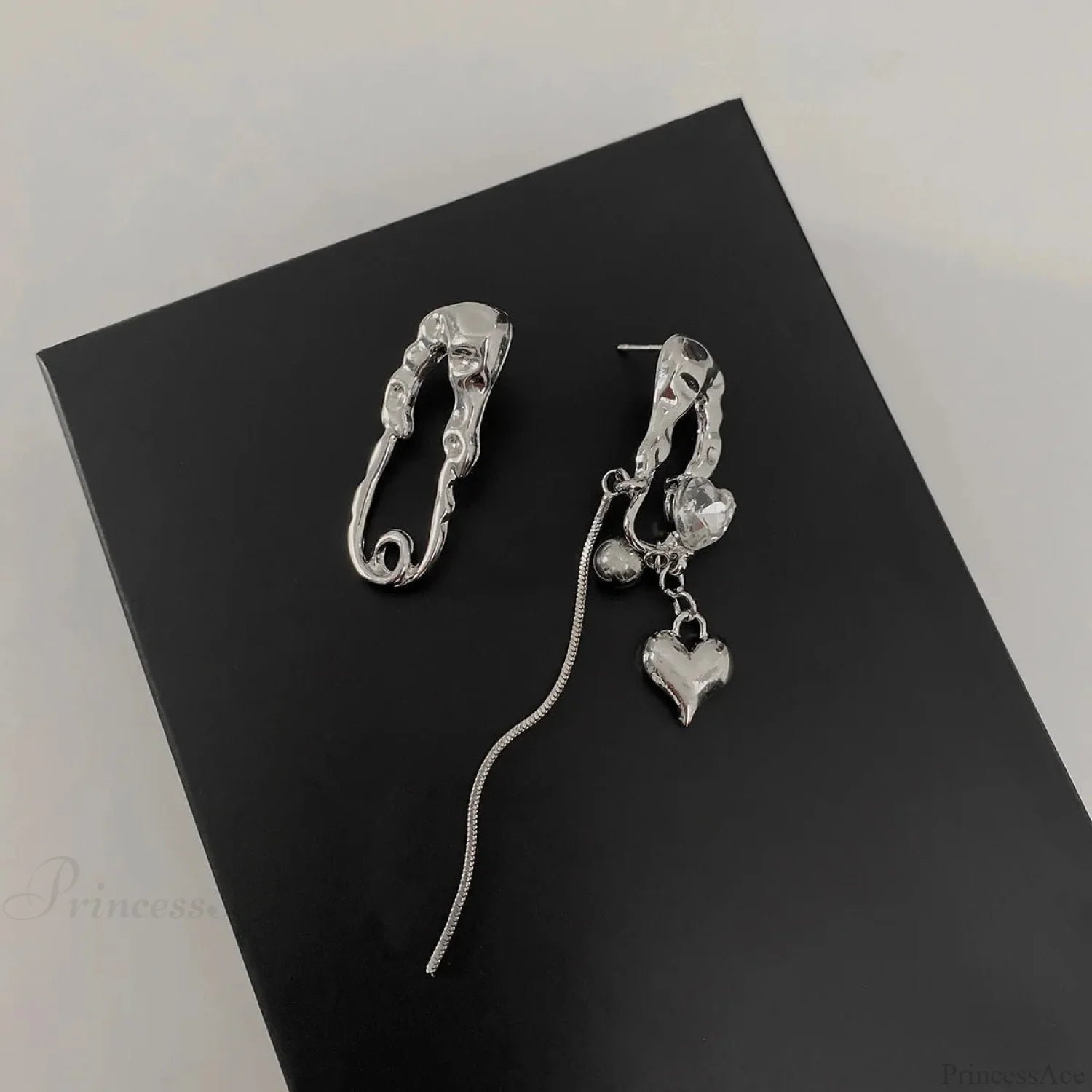 Gloomy Rebel Metal Chain Cross Affection Earring color10