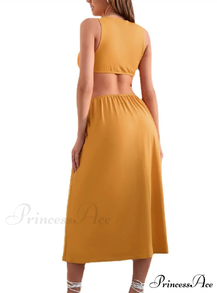 Green Halter-Neck Backless Maxi Dress With Waisted Detail M / Yellow Dresses