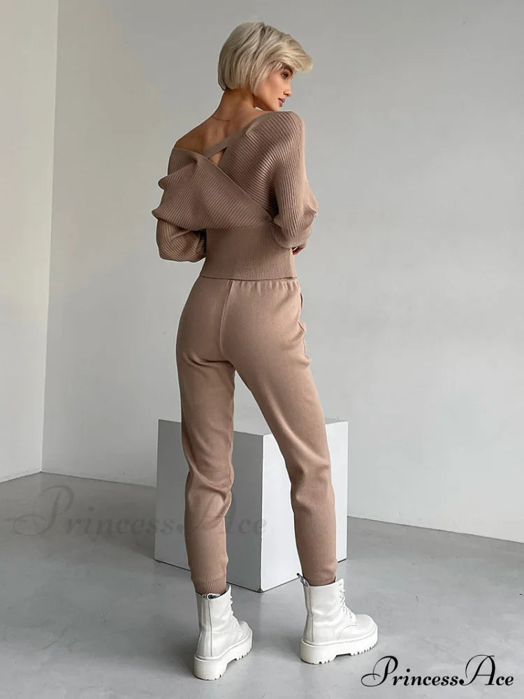 Hala Elegant Knitted Set