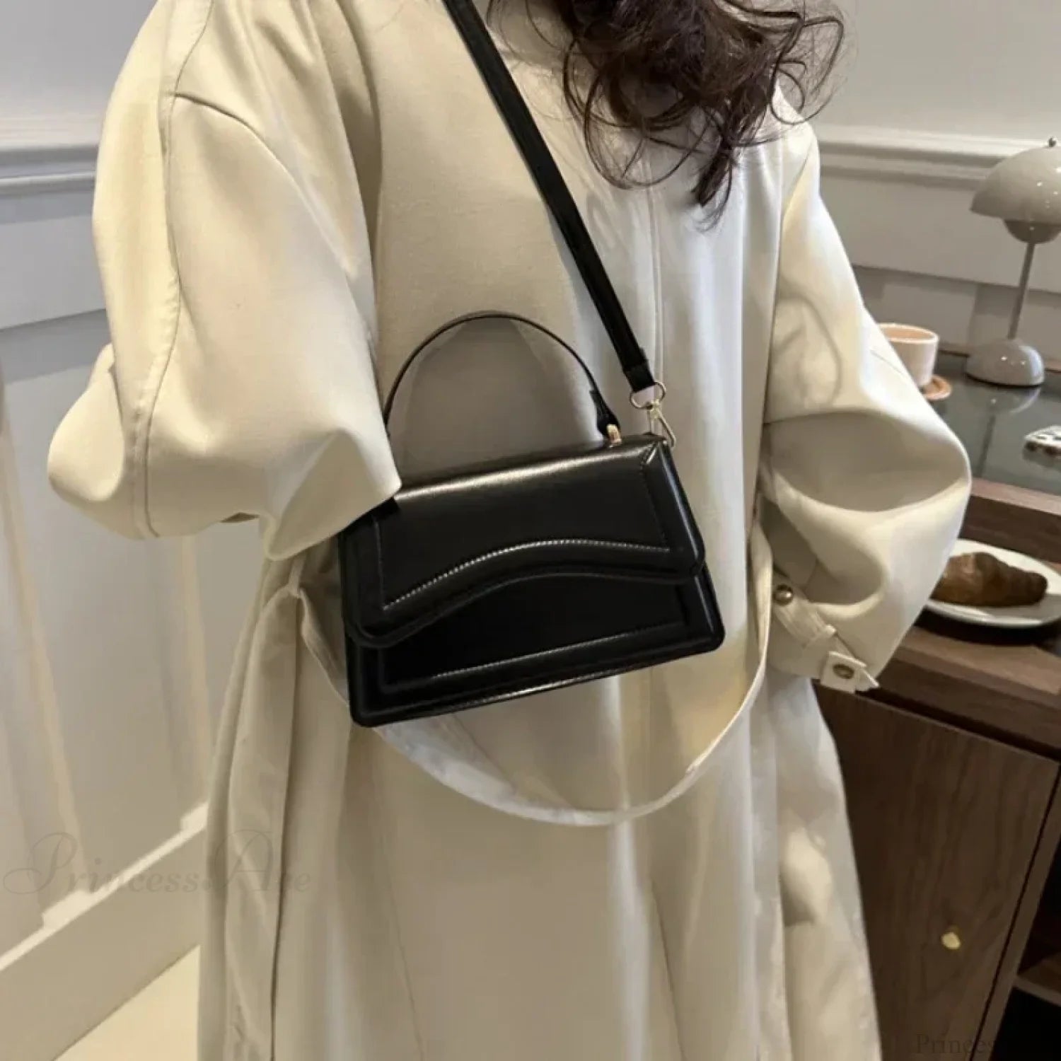 High-Quality PU Leather Small Crossbody crossbody-250126