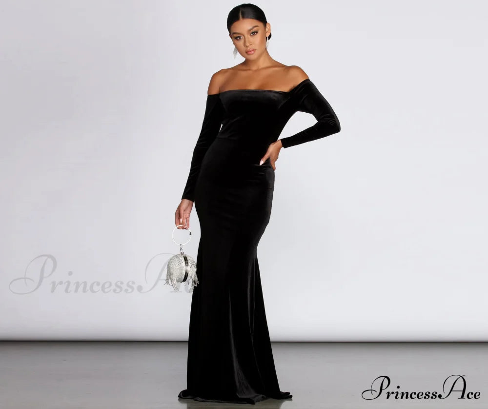 Ida Velvet Formal Gown - Lady Occasions