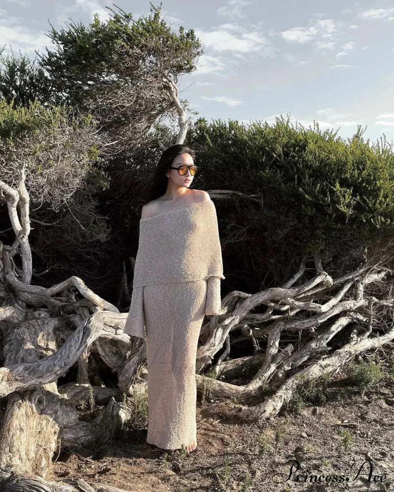 Knit Off-Shoulder Long Charming Sleeve Maxi Dress